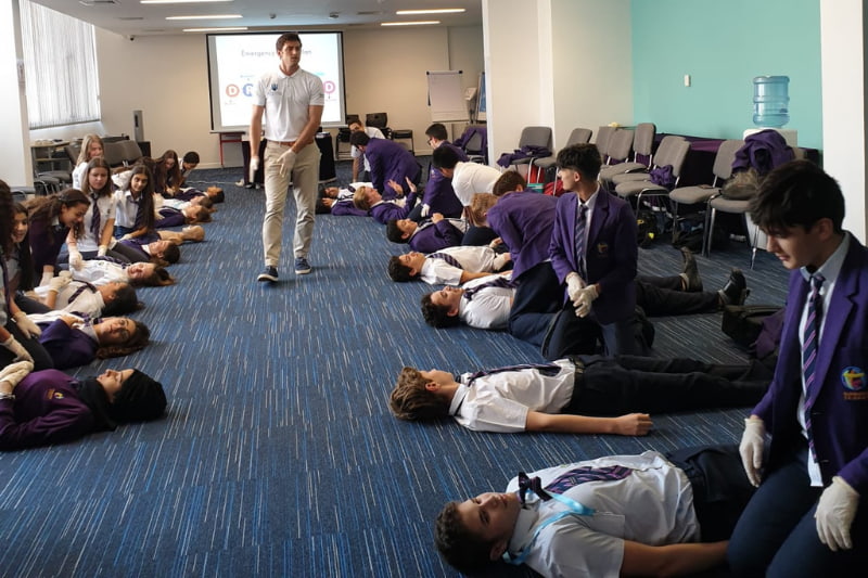 first aid training for students course